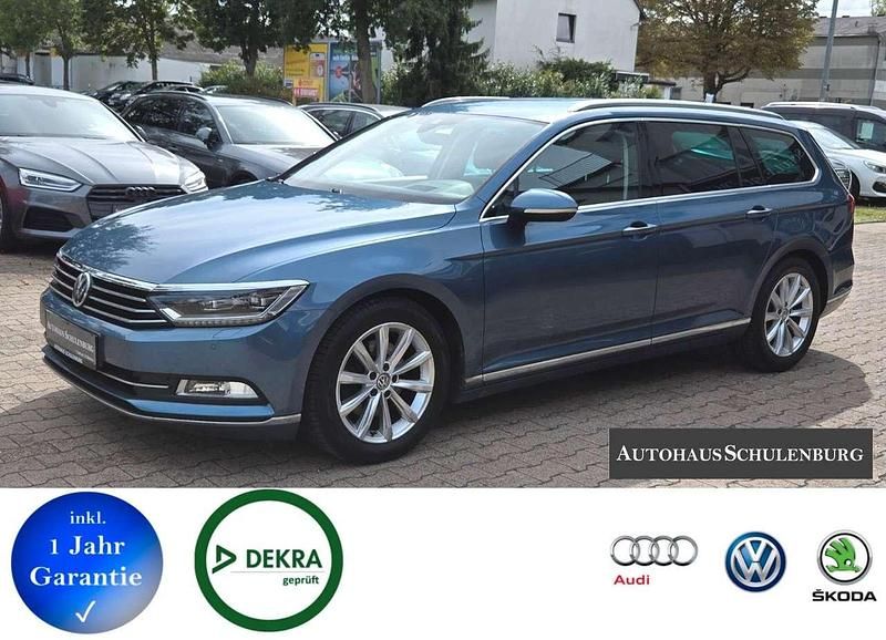 Blau Gebraucht 2016 VW Passat Highline Kombi | 16.799 € (Fairer Preis) - Bild 1/3