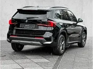 Neu BMW X1 136 PS (100 kW) 2026 Schwarz (schwarz uni) SUV