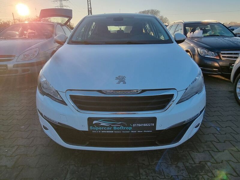 Weiß Gebraucht 2014 Peugeot 308 Active Kombi | 3.999 € (Teuer) - Bild 1/4