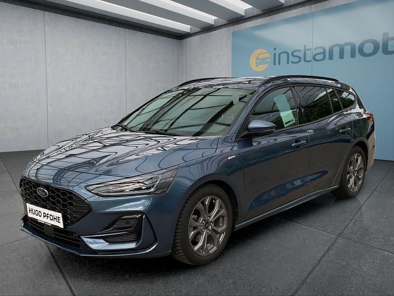 Blau Gebraucht 2023 Ford Focus ST-Line Kombi | 25.149 € (Fairer Preis) - Bild 1/4
