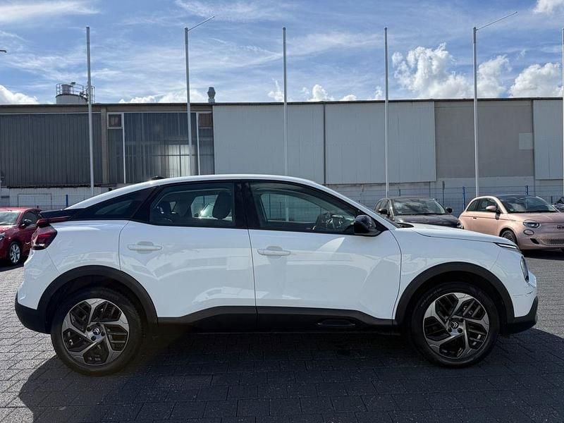 Weiß Gebraucht 2024 Citroën C4 SUV | 16.980 € (Guter Preis) - Bild 1/4