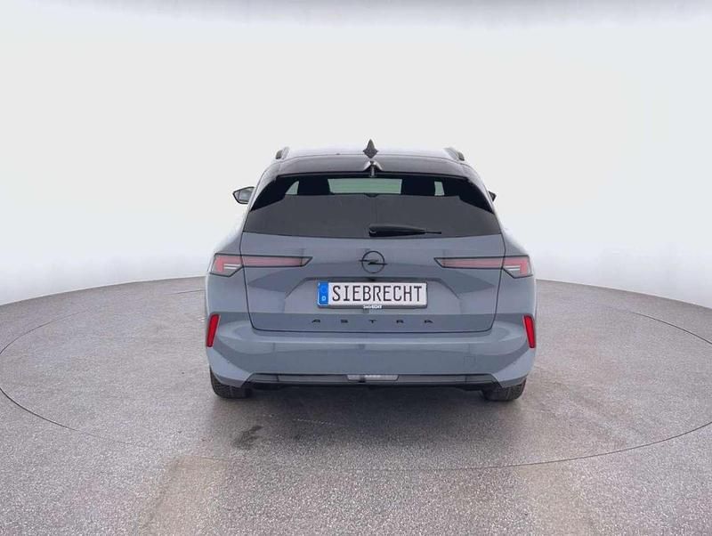 Neu Opel Astra 131 PS (96 kW) 2026 Grau Kombi