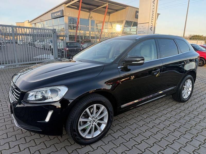 Gebraucht Volvo XC60 Summum 150 PS (110 kW) 2017 Black solid "stone" / solid SUV