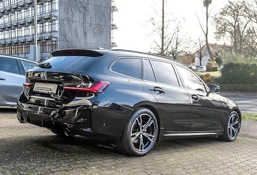 Gebraucht BMW 318 Shadowline 150 PS (110 kW) 2024 Schwarz Kombi