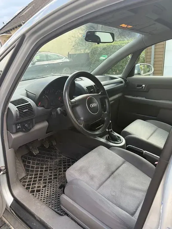 Gebraucht Audi A2 75 PS (55 kW) 2001 Grau Kleinwagen