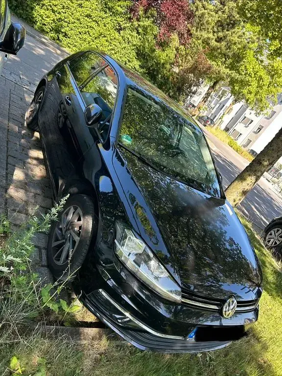 Gebraucht VW Golf VII Sound 150 PS (110 kW) 2017 Schwarz Limousine