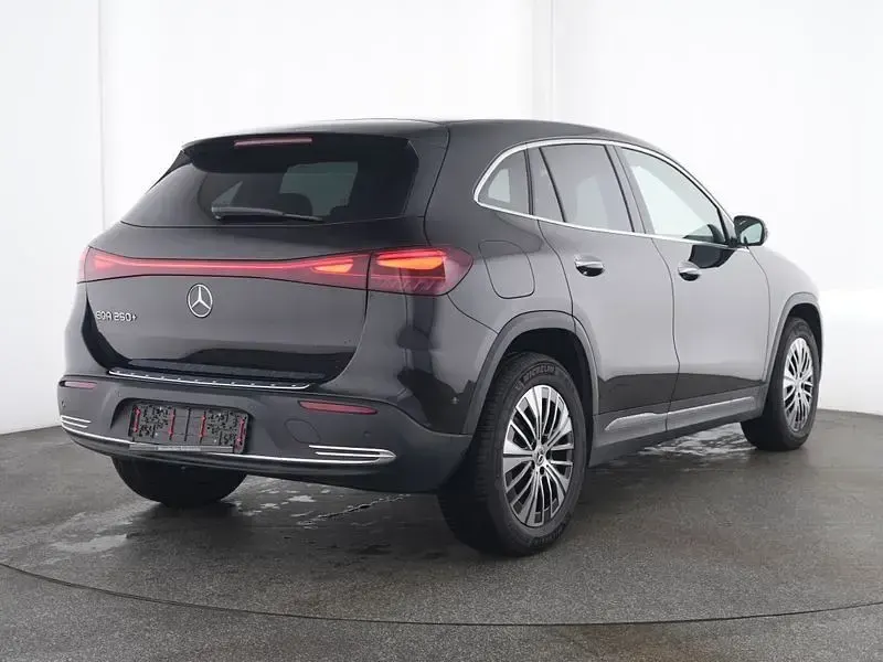 Gebraucht Mercedes EQA250+ Electric Art 139 kW (190 PS) 2025 Schwarz SUV