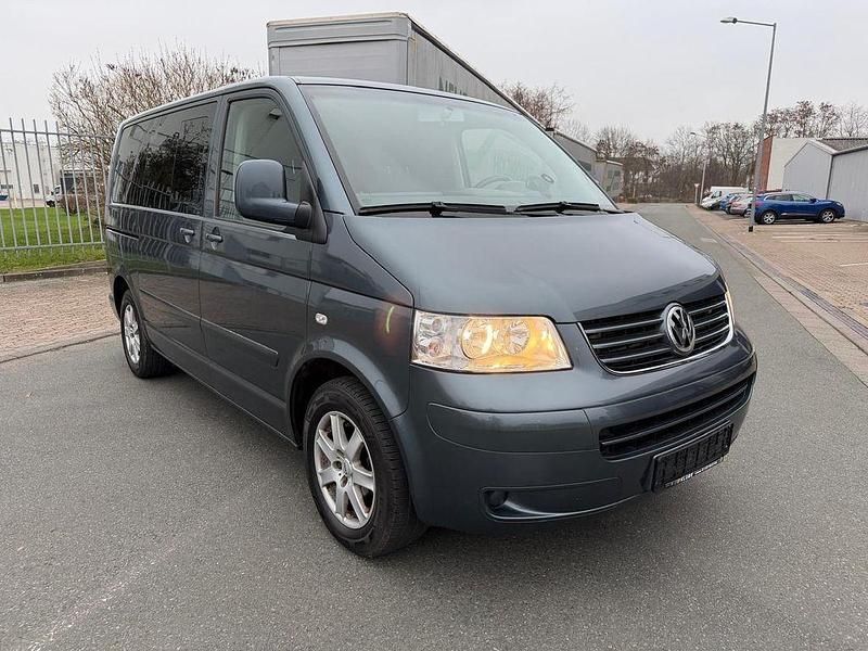 Grau Gebraucht 2003 VW Multivan Van | 7.980 € (Fairer Preis) - Bild 1/4