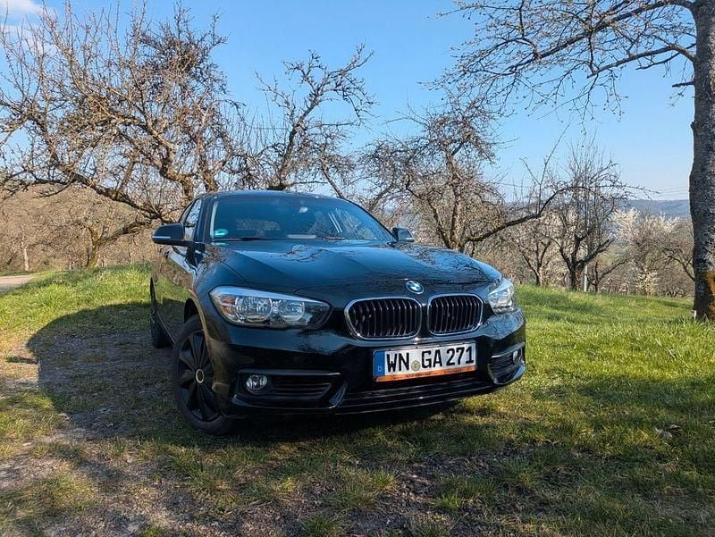 Gebraucht BMW 120 Advantage 184 PS (135 kW) 2016 Schwarz Kleinwagen