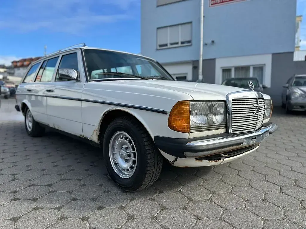 Gebraucht Mercedes 230 1984 Weiß