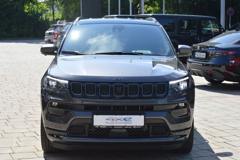 Gebraucht Jeep Compass Limited 239 PS (175 kW) 2021 Grau SUV