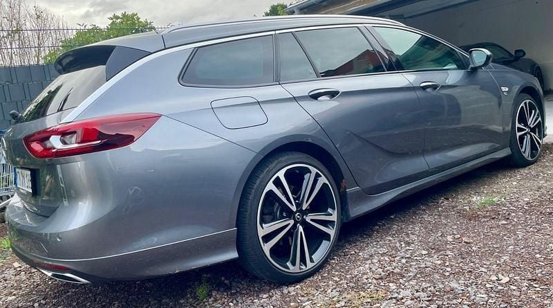 Gebraucht Opel Insignia Innovation 209 PS (153 kW) 2019 Grau Kombi