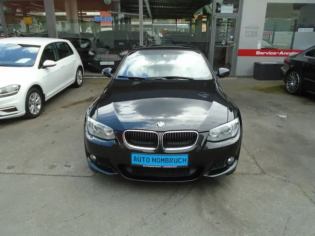 Gebraucht BMW 318 Cabriolet M Sport 143 PS (105 kW) 2011 Schwarz Cabrio