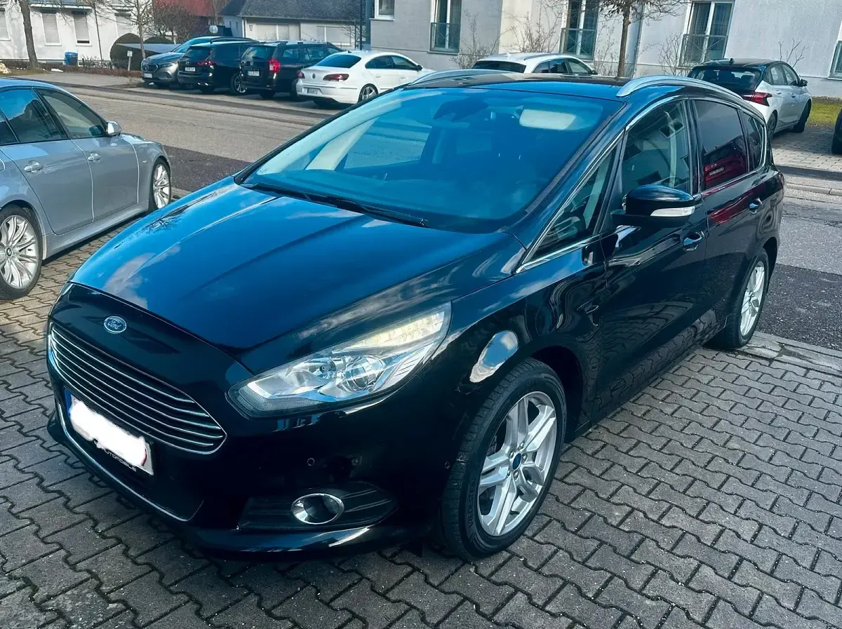 Occasion Ford S-MAX Titanium 150 ch (110 kW) 2016 Noir Monospace