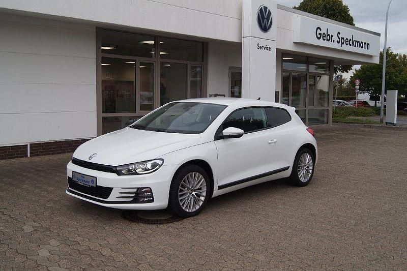 Pure white Gebraucht 2015 VW Scirocco Sportline Coupé | 9.290 € (Fairer Preis) - Bild 1/4