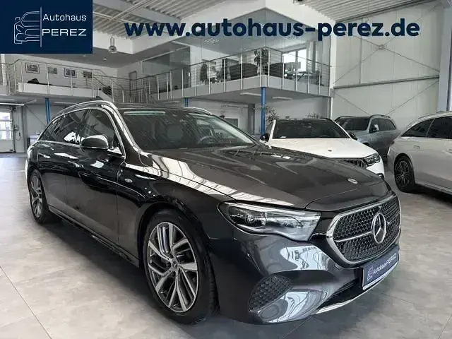 Gebraucht Mercedes E300 Avantgarde 197 PS (144 kW) 2025 Kombi