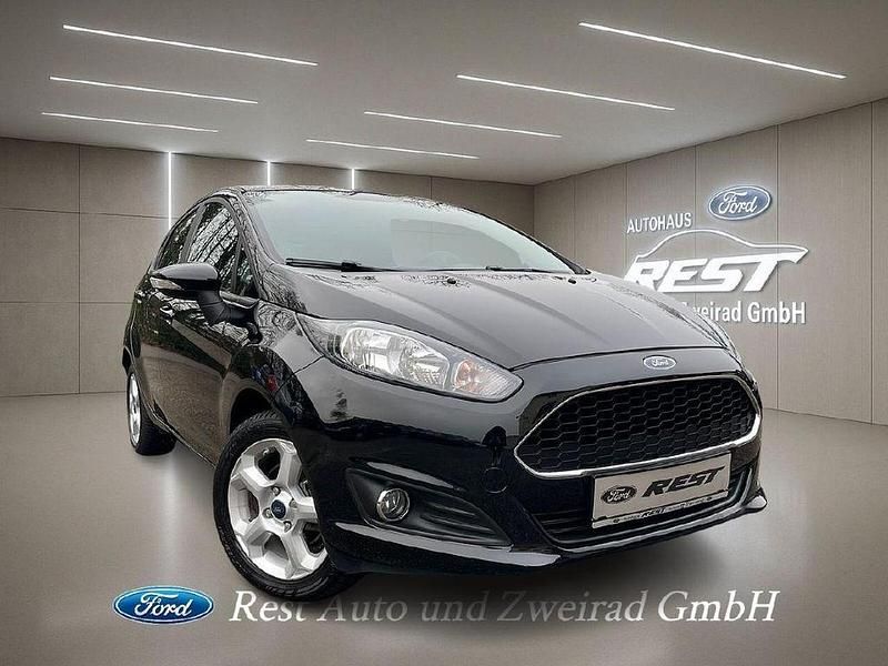 Schwarz Gebraucht 2016 Ford Fiesta Trend Limousine | 6.950 € (Guter Preis) - Bild 1/4