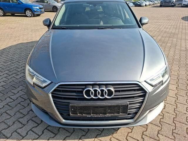 Gebraucht Audi A3 Comfort 150 PS (110 kW) 2017 Grau Limousine