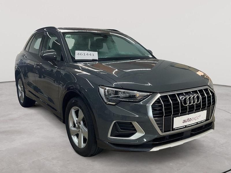 Nanograu metallic Gebraucht 2022 Audi Q3 Advanced SUV | 30.990 € (Superpreis) - Bild 1/4