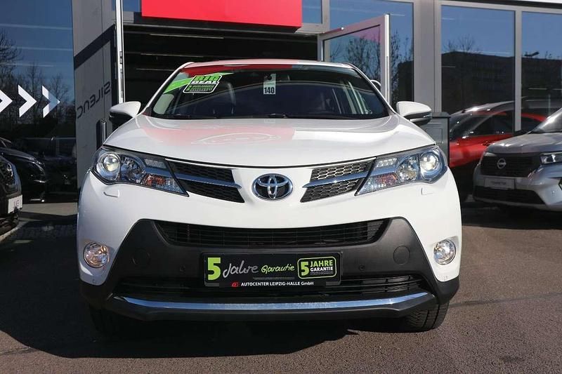 Gebraucht Toyota RAV4 Executive 151 PS (111 kW) 2014 Weiß SUV