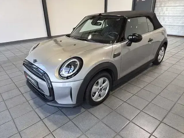 Gebraucht Mini Cooper Cabriolet Essential 136 PS (100 kW) 2023 Silber Cabrio