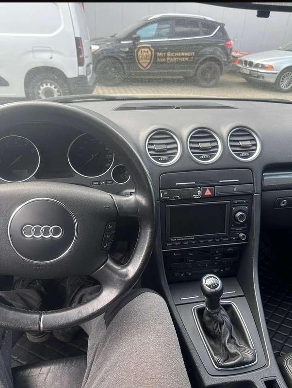 Schwarz Gebraucht 2004 Audi A4 Cabriolet Cabrio | 4.900 € (Fairer Preis) - Bild 1/4