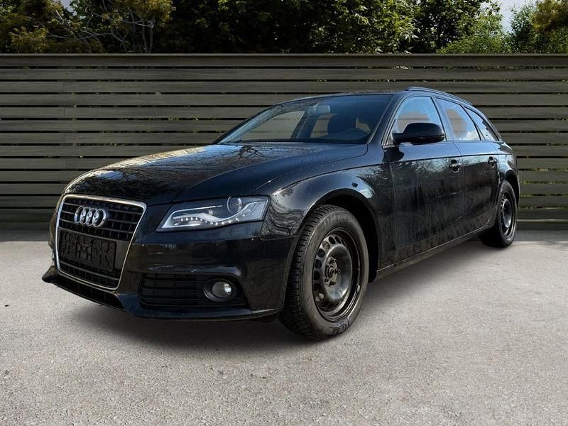 Schwarz Gebraucht 2011 Audi A4 Attraction Kombi | 7.390 € (Fairer Preis) - Bild 1/4