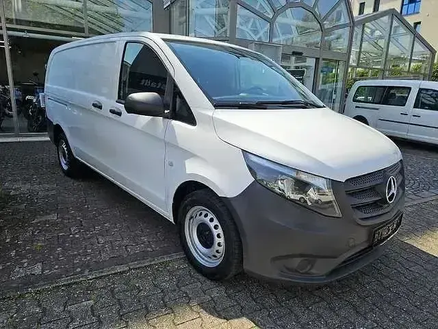 Gebraucht Mercedes Vito 136 PS (100 kW) 2021 Weiß Van