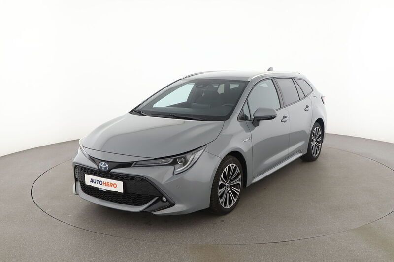 Grau Gebraucht 2019 Toyota Corolla Club Kombi | 17.880 € (Fairer Preis) - Bild 1/4