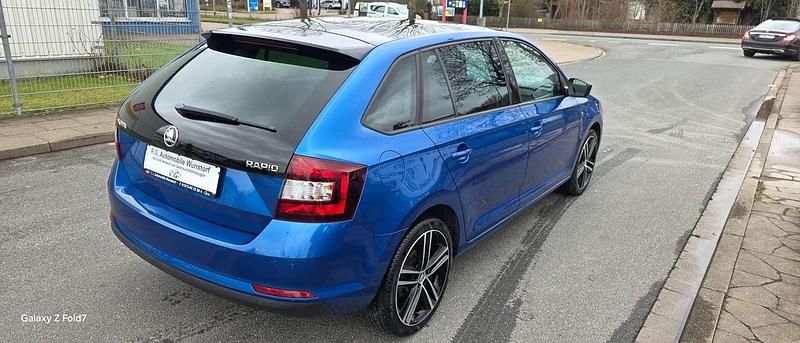 Gebraucht Skoda Rapid Active 105 PS (77 kW) 2015 Other Kleinwagen