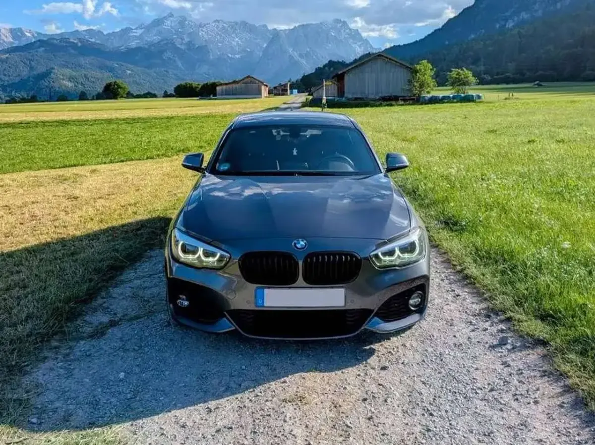 Gebraucht BMW 125 M Sport 224 PS (164 kW) 2019 Grau Limousine