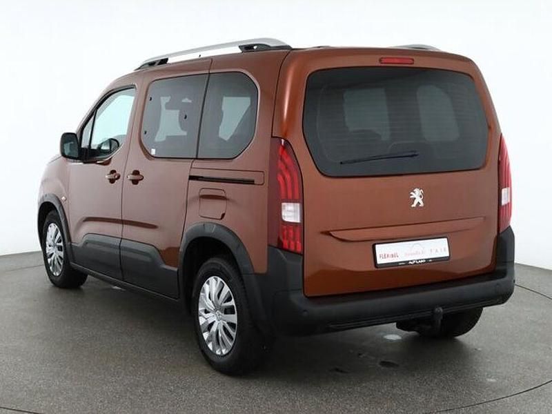 Gebraucht Peugeot Rifter Active 131 PS (96 kW) 2019 Braun Van / Kleinbus