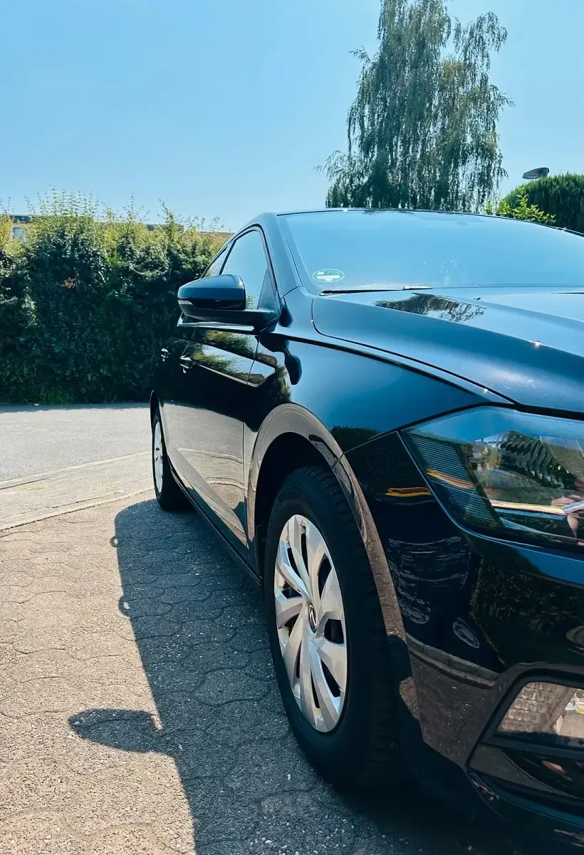 Gebraucht VW Polo Comfortline 95 PS (69 kW) 2020 Schwarz Kleinwagen