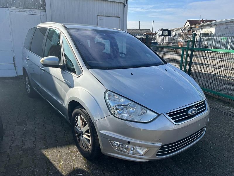 Gebraucht Ford Galaxy 145 PS (106 kW) 2008 Silber Van / Kleinbus