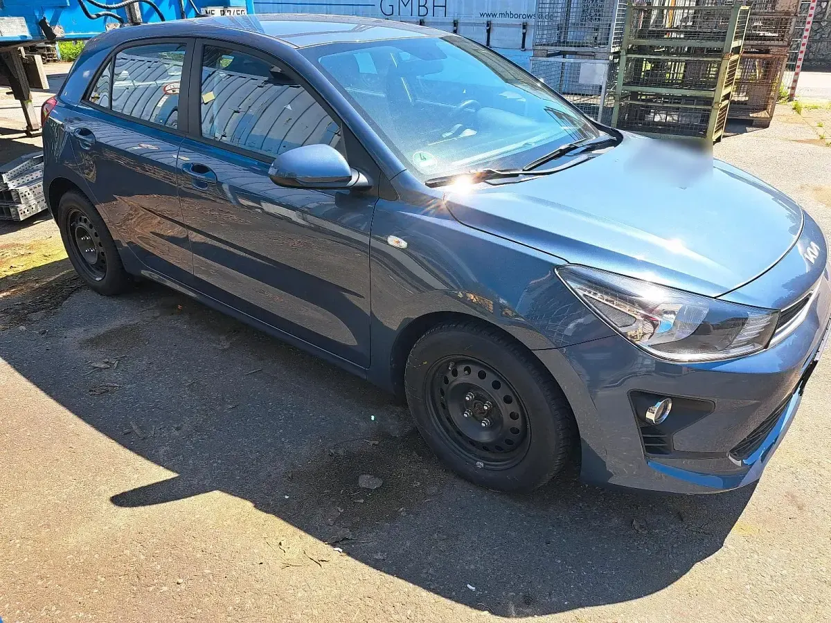 Gebraucht Kia Rio 84 PS (61 kW) 2023 Blau Kleinwagen