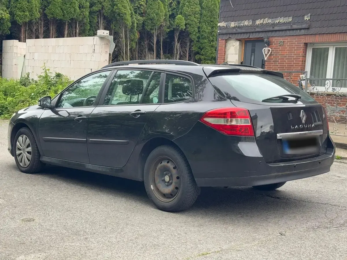Gebraucht Renault Laguna III 110 PS (80 kW) 2010 Schwarz Kombi