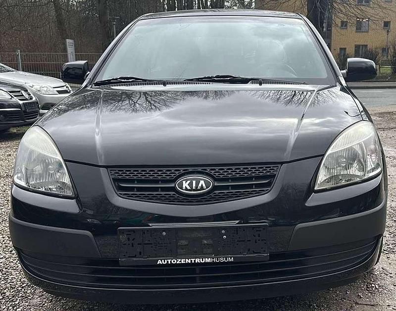Gebraucht Kia Rio Basis 97 PS (71 kW) 2006 Midnightblack Kleinwagen