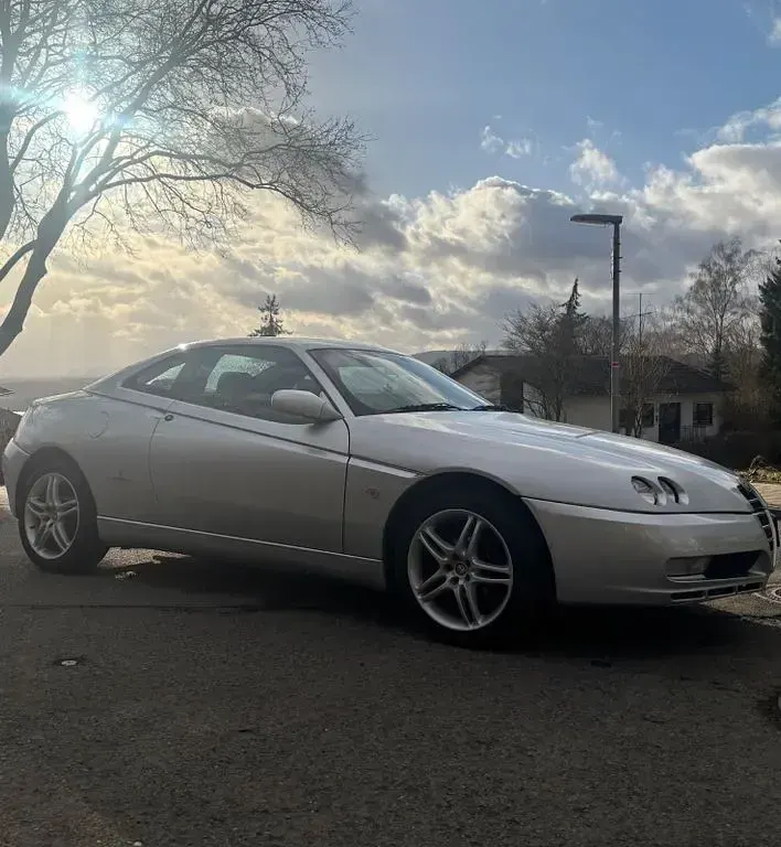Gebraucht Alfa Romeo GTV 165 PS (121 kW) 2004 Silber Coupé