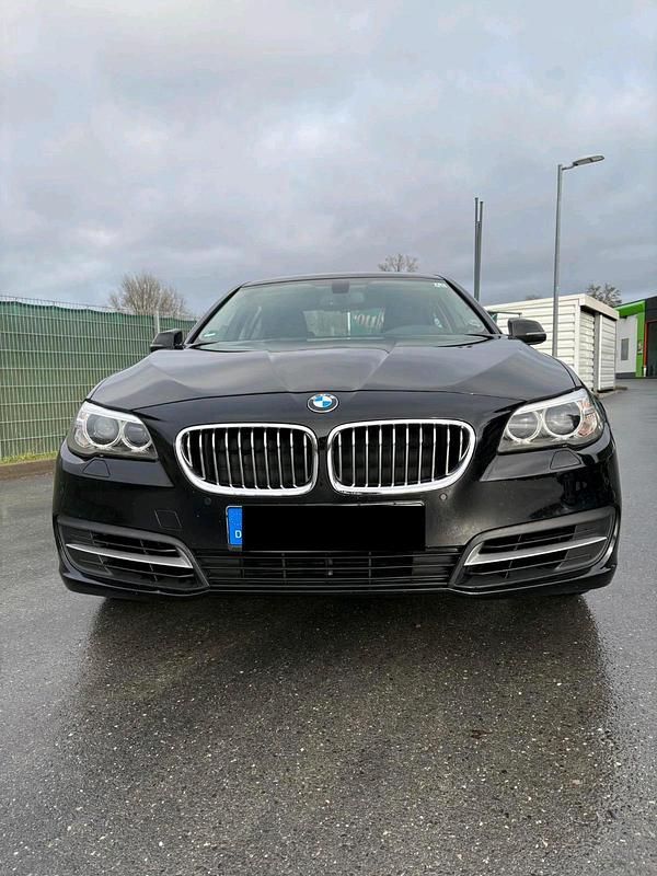 Schwarz Gebraucht 2014 BMW 520 Limousine | 14.500 € (Fairer Preis) - Bild 1/4
