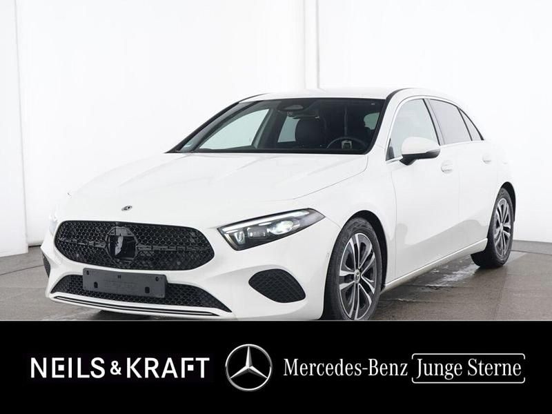 Weiß Gebraucht 2024 Mercedes A200 Progressive Limousine | 28.450 € (Fairer Preis) - Bild 1/4