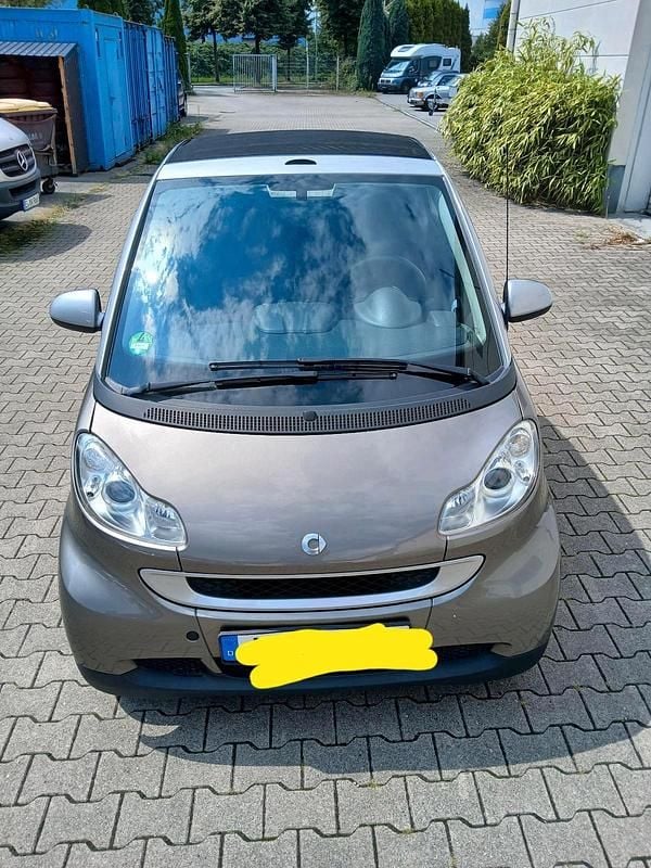 Grau Gebraucht 2010 Smart ForTwo Cabrio Cabrio | 6.300 € - Bild 1/4