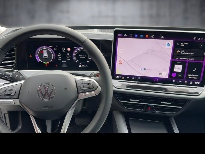Gebraucht VW Passat Elegance 150 PS (110 kW) 2024 Weiß Kombi