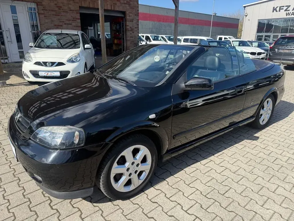 Gebraucht Opel Astra Cabriolet 147 PS (108 kW) 2001 Schwarz Cabrio