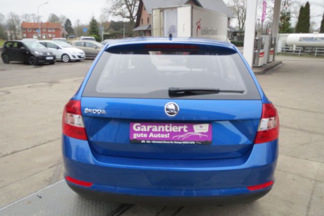 Gebraucht Skoda Rapid Active 86 PS (63 kW) 2014 Blau metallic Kombi