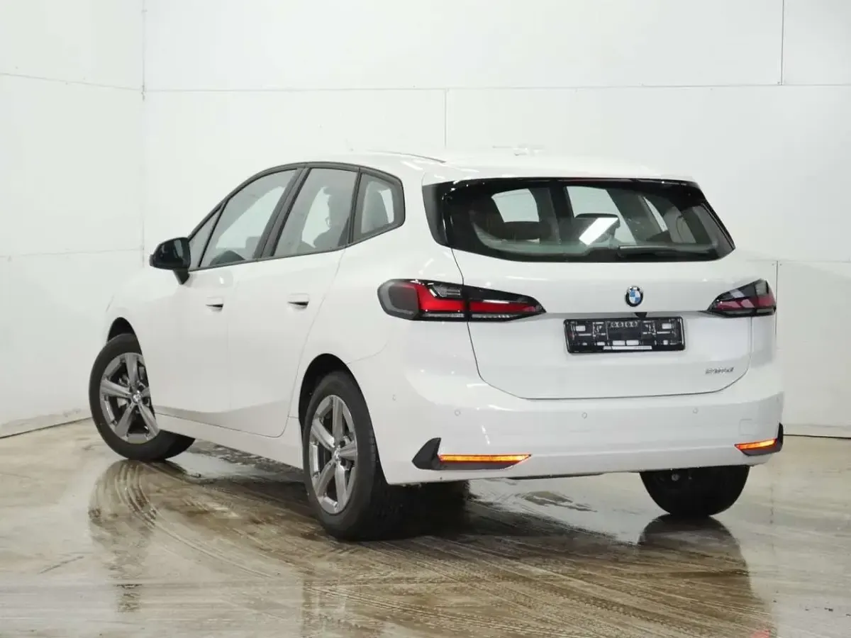 Gebraucht BMW 218 150 PS (110 kW) 2024 Alpinweiss 3 Coupé