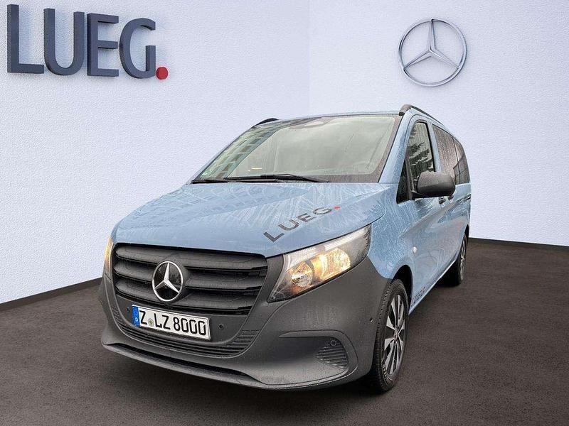 Vintageblau Gebraucht 2024 Mercedes Vito Van | 43.435 € - Bild 1/4