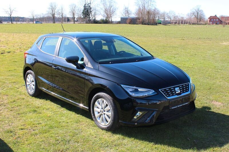 Schwarz Neu 2025 Seat Ibiza CONNECT Limousine | 18.690 € (Guter Preis) - Bild 1/4