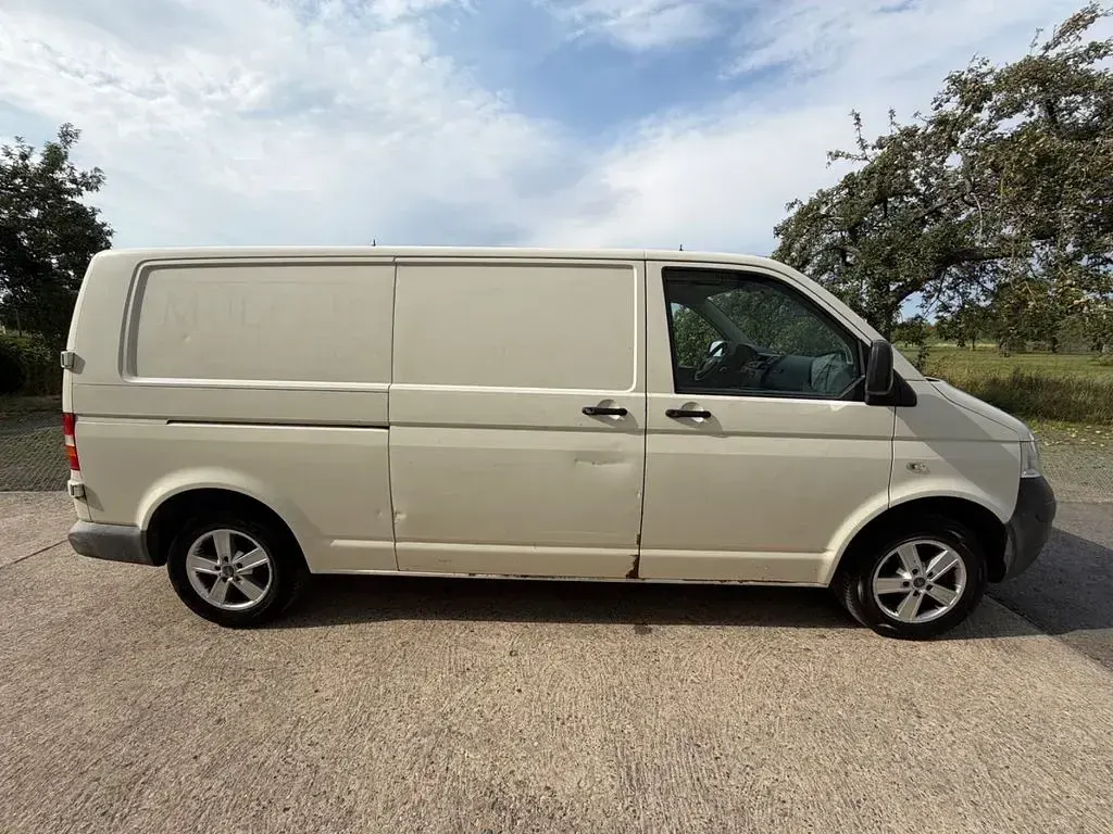 Gebraucht VW T5 174 PS (127 kW) 2009 Grau Van