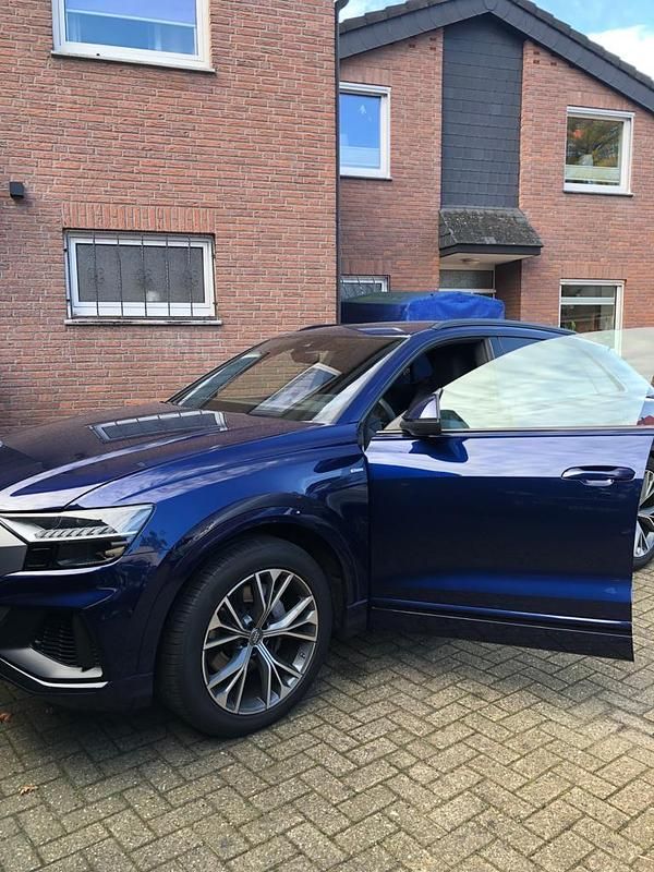 Gebraucht Audi Q8 Exclusive 286 PS (210 kW) 2019 Blau SUV