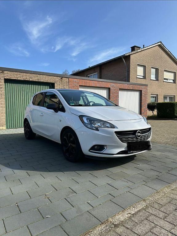 Gebraucht Opel Corsa Color Edition 101 PS (74 kW) 2016 Weiß Kleinwagen
